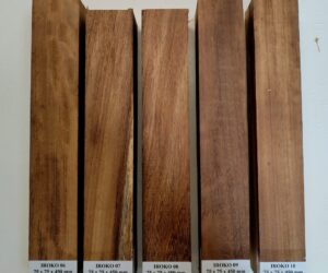 Iroko 75 x 75 x 450 mm