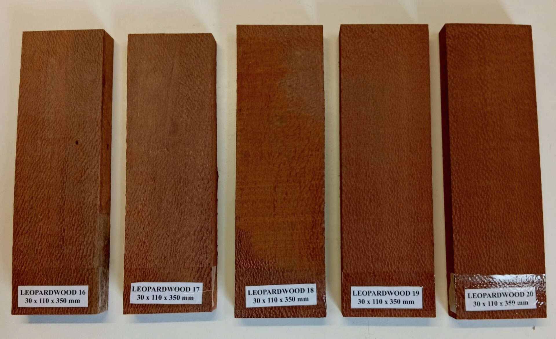 Leopardwood 30 x 110 x 350 mm - Obrázek 2