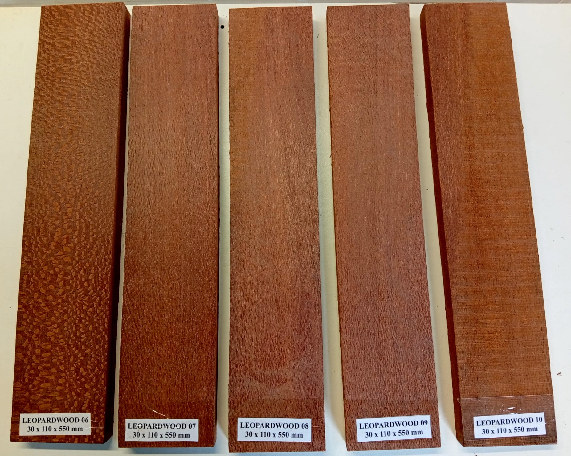 Leopardwood 30 x 110 x 550 mm - Obrázek 2